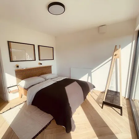 Luxury House Őrfalu