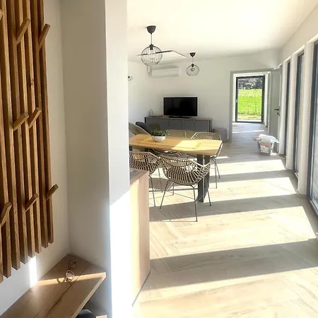 Szálloda Luxury House Őrfalu
