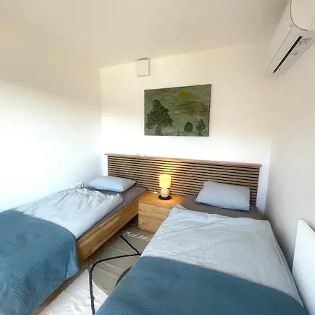 Luxury House Szálloda